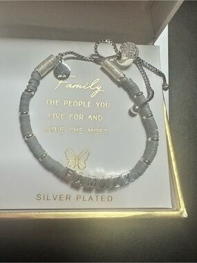 Silver-Plated Gray 'Family' Beaded Bracelet - Adjustable